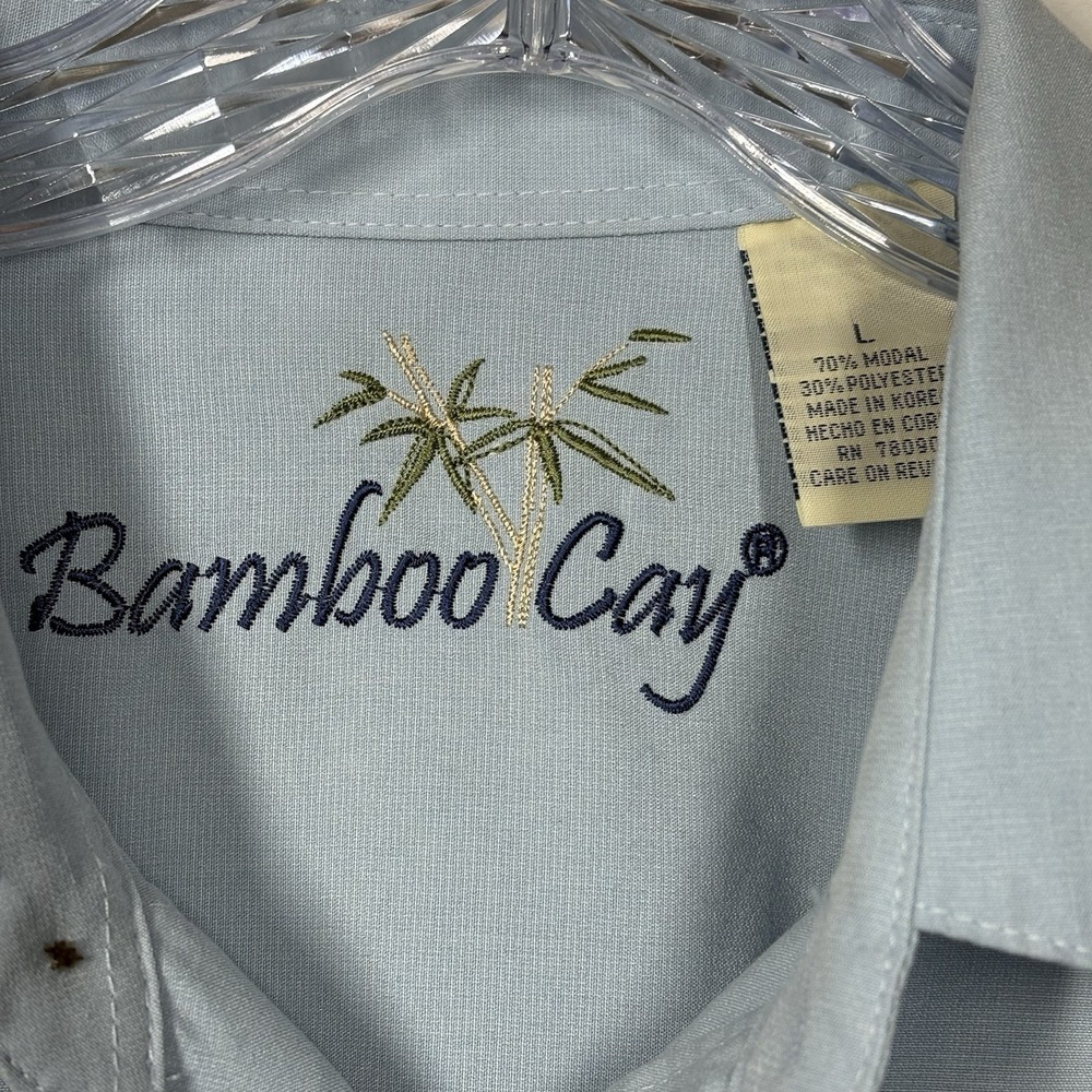 Bamboo Cay Men Short Sleeve Button Up Shirt Size L Blue Embroidered Fishing Pole - Picture 4 of 9